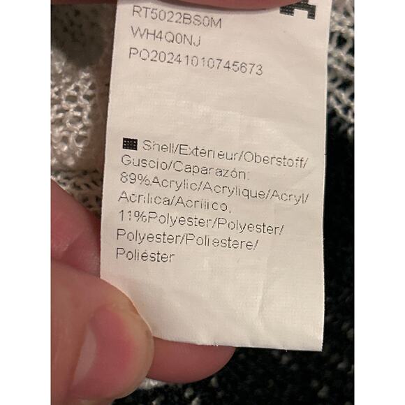 Black Heart Tattered Sweater - Picture 4 of 6